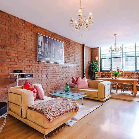 Central Northern Quarter Two Bedroom Apartment แมนเชสเตอร์ ภายนอก รูปภาพ